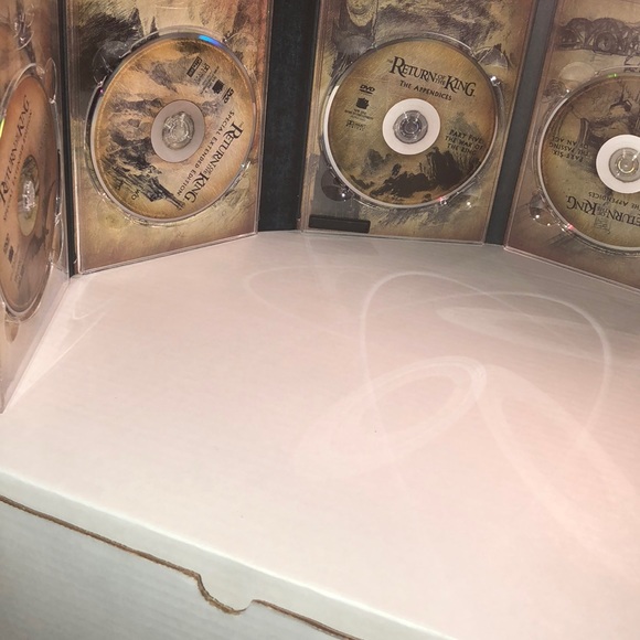 The Lord Of the Rings - Picture 4 of 5